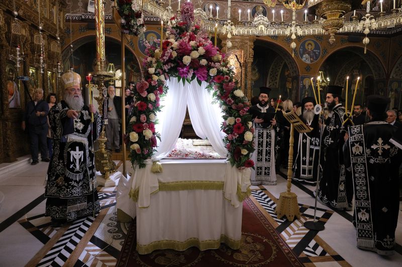  Η Ακολουθία του Επιταφίου στη Δράμα